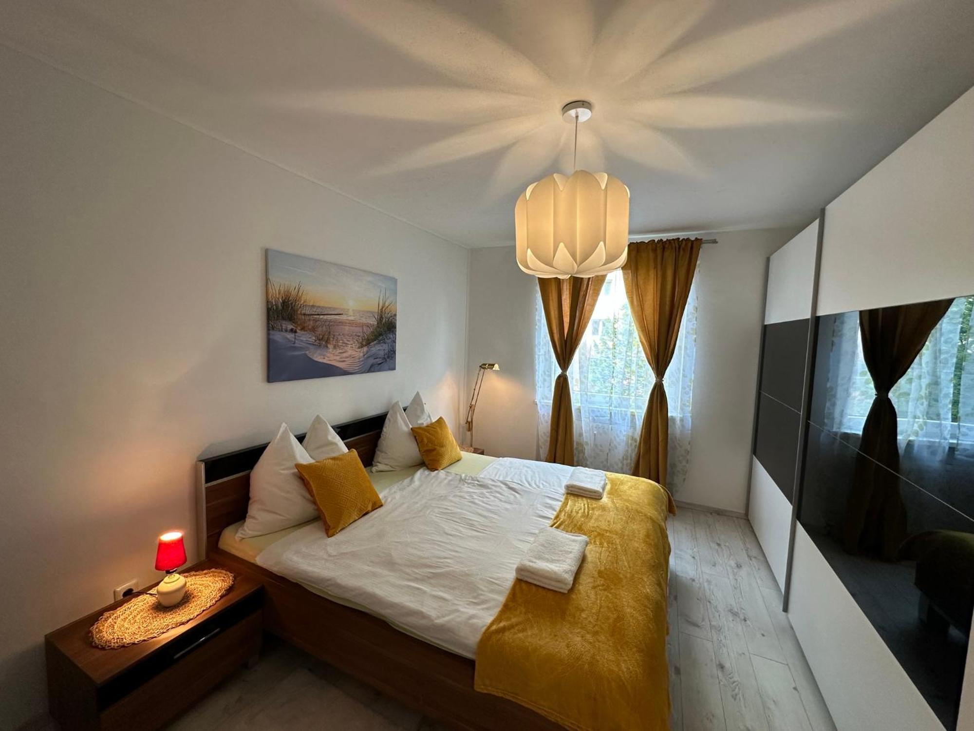 Cozy Nearmaintrainstation Guest house