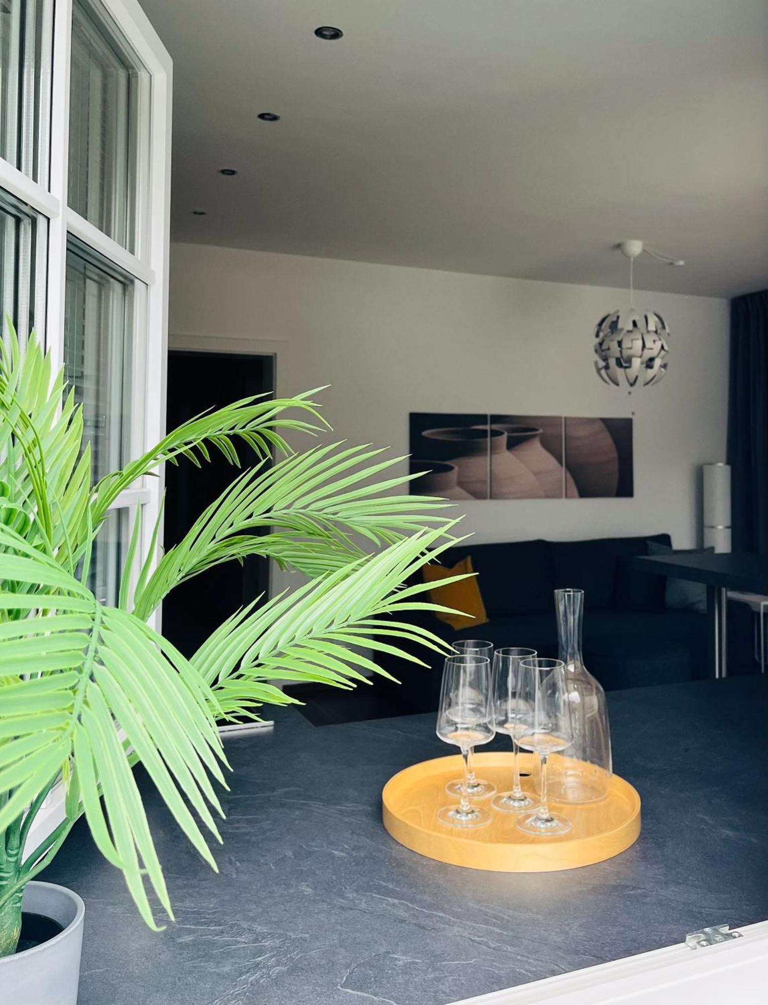 Apartment M4 *