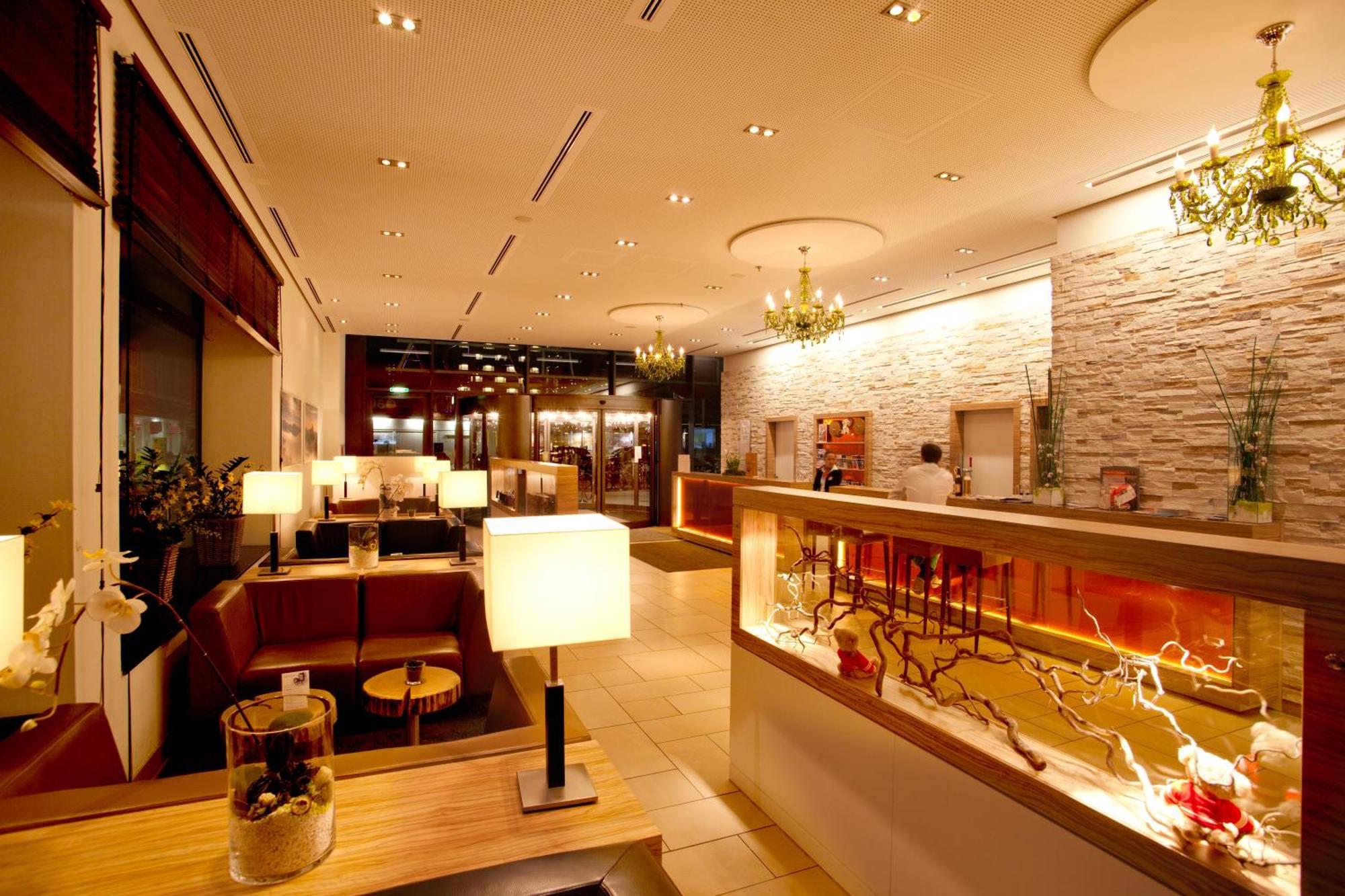H+ Hotel