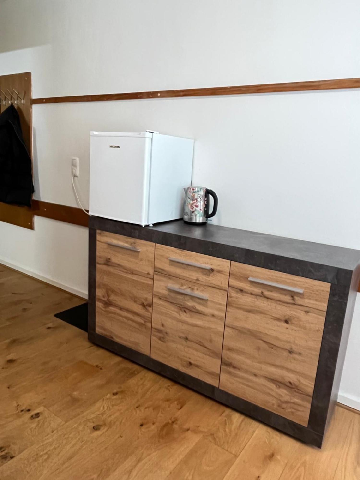 Apartment Einzelzimmer In Studentenheim *