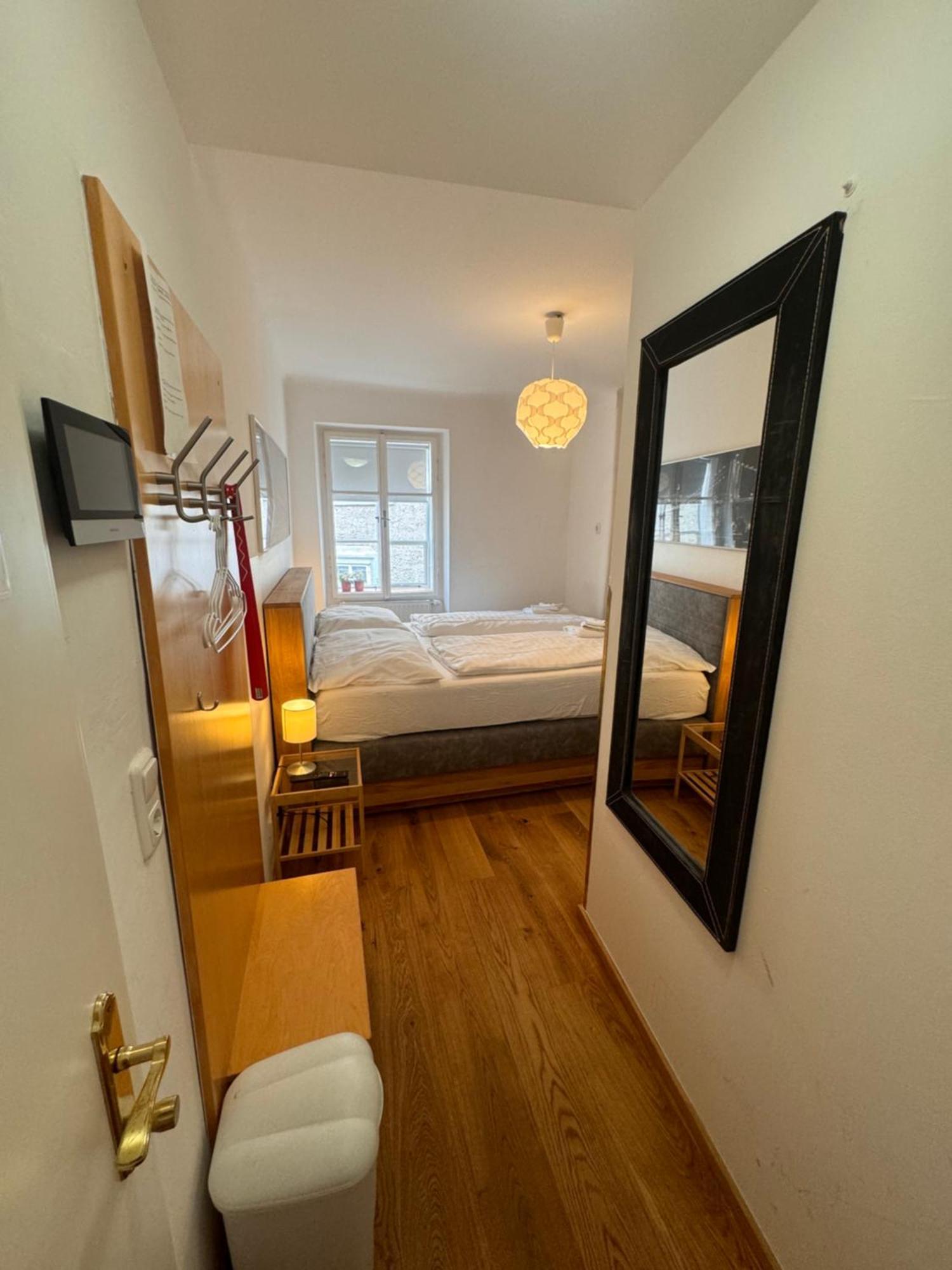 Mozart - House Homestay Salzburg