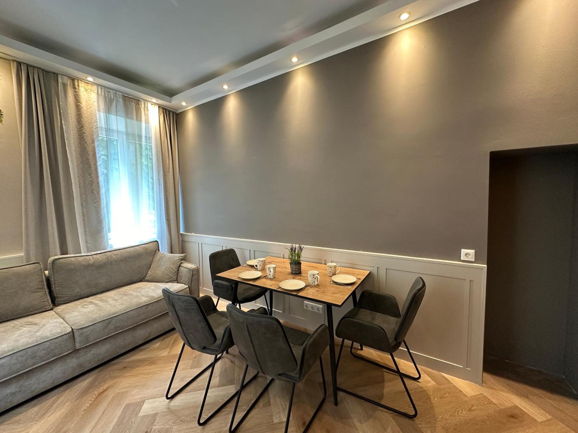 Book-a-room 31 Apartment