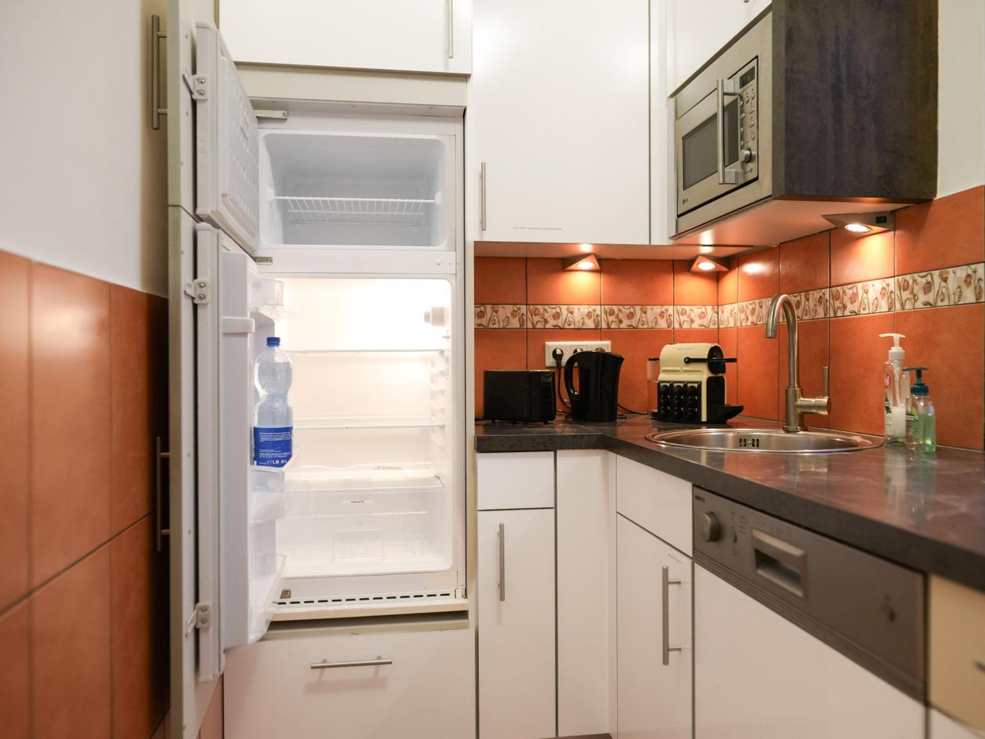 Easysuites Privatunterkunft *