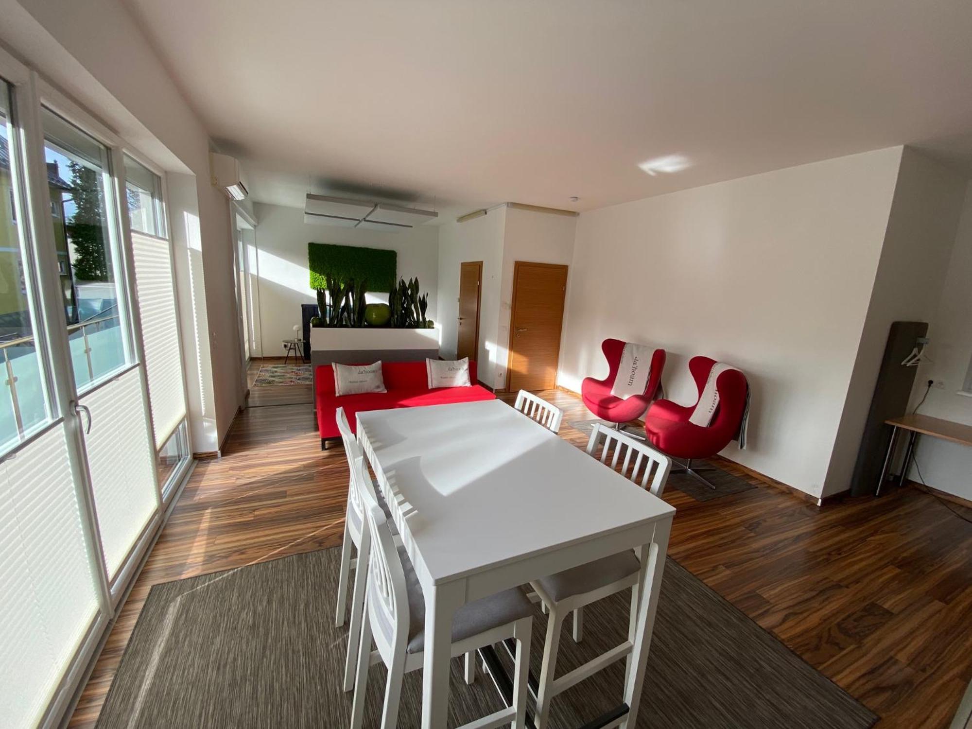 „1. Work & Sleep Luxury Apartment“ Fuer Arbeiten & Wohnen ! * Salzburg