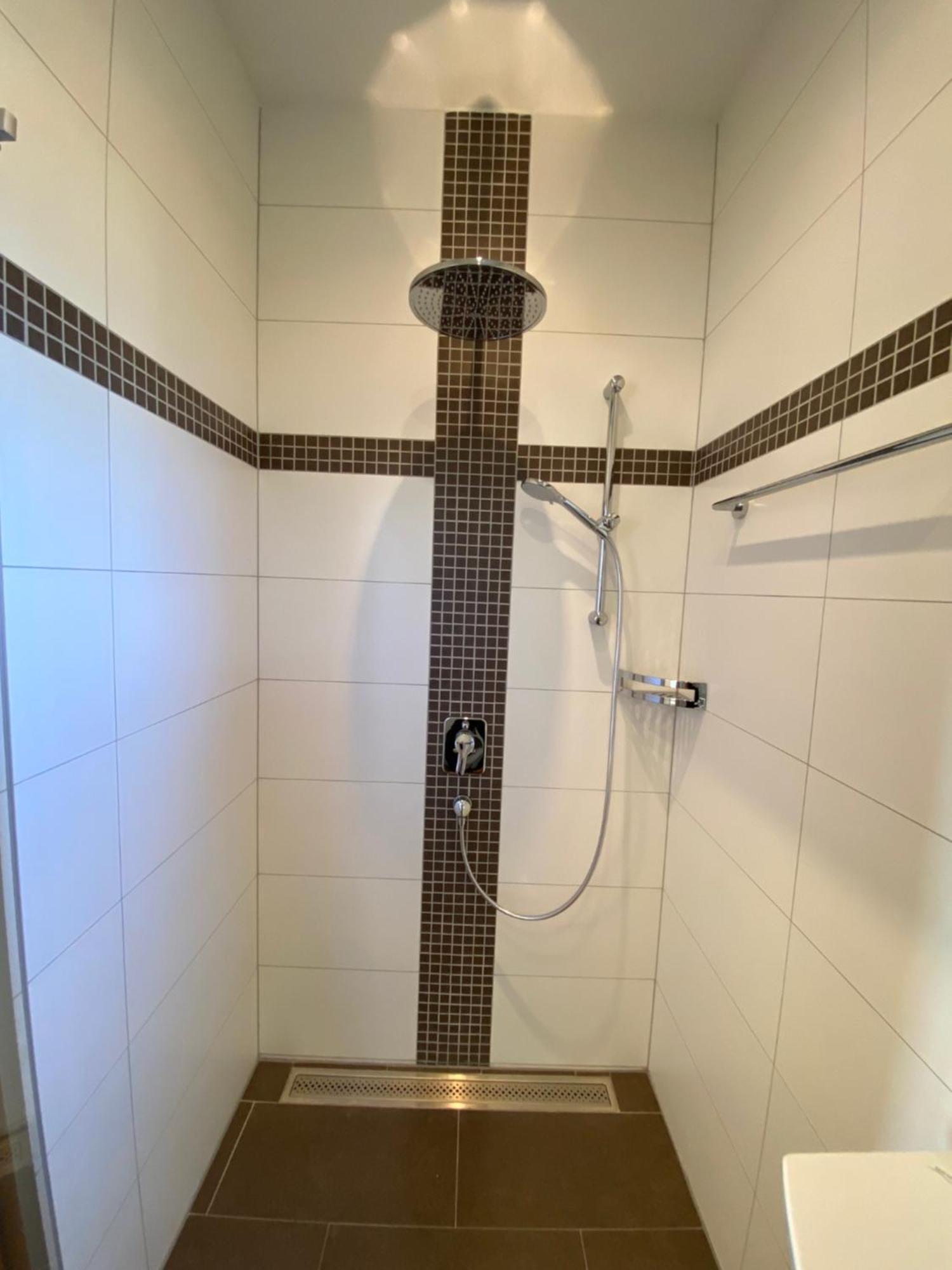 „1. Work & Sleep Luxury Apartment“ Fuer Arbeiten & Wohnen ! Apartment