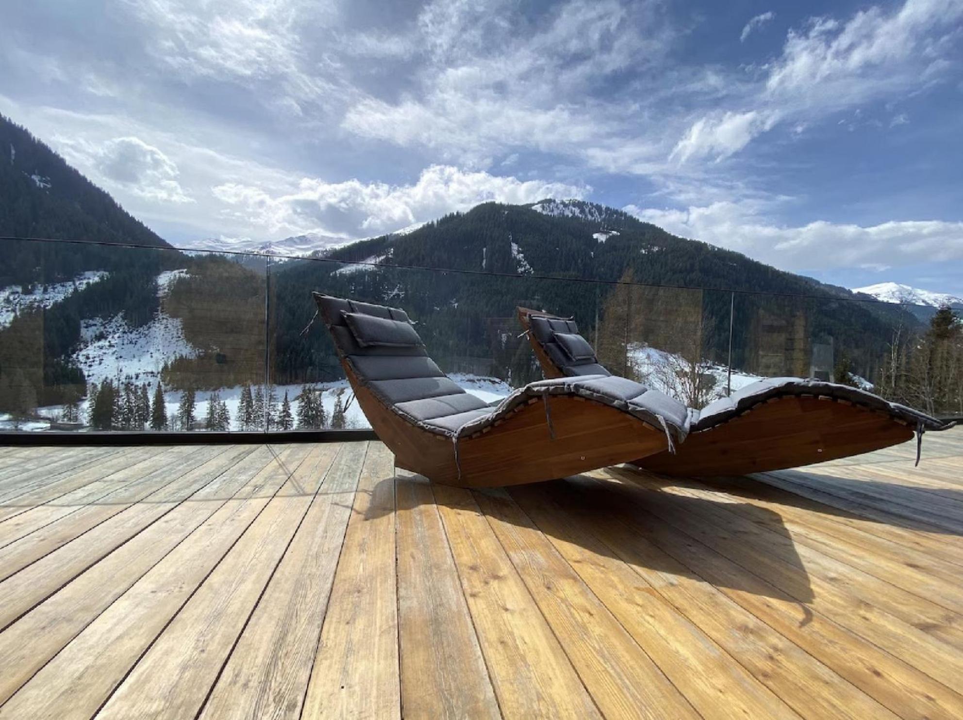 Exquisite Contemporary Chalet Recently Completed Apartment