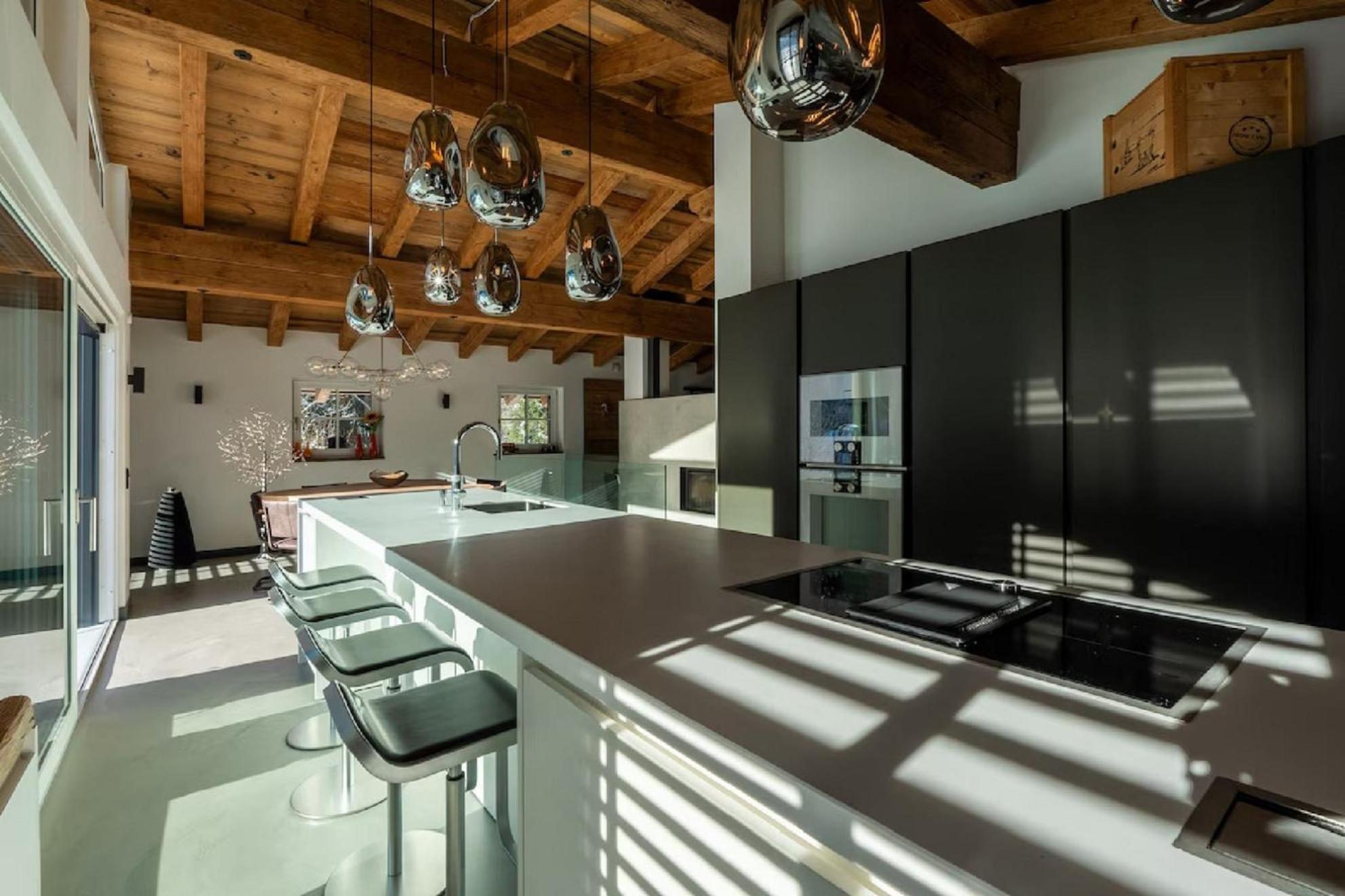 Exquisite Contemporary Chalet Recently Completed Apartment *