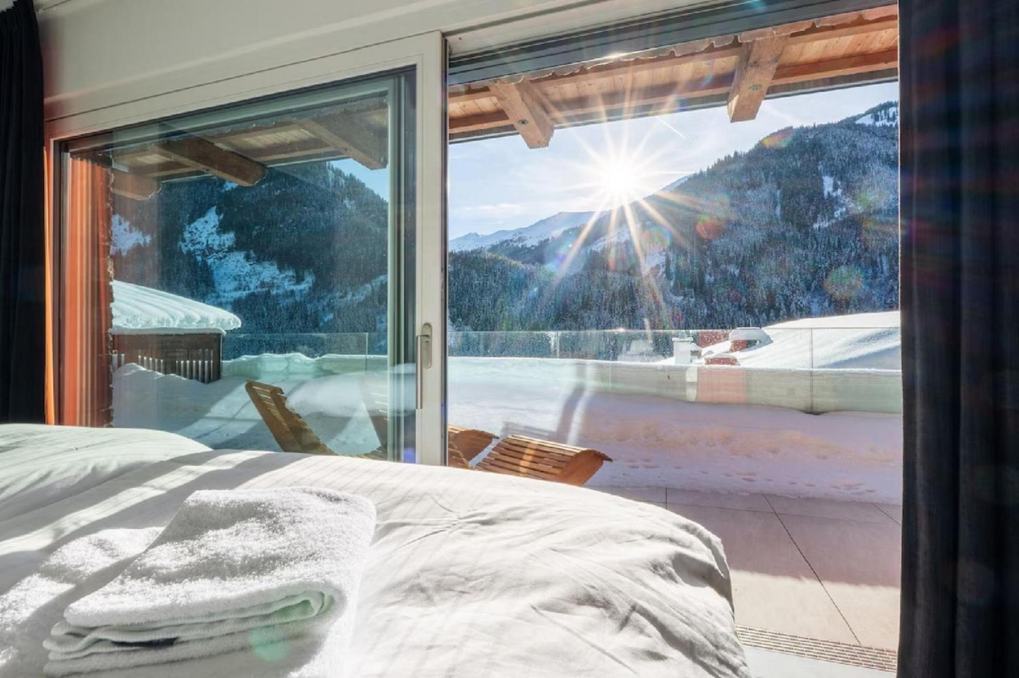 Apartment Exquisite Contemporary Chalet Recently Completed
