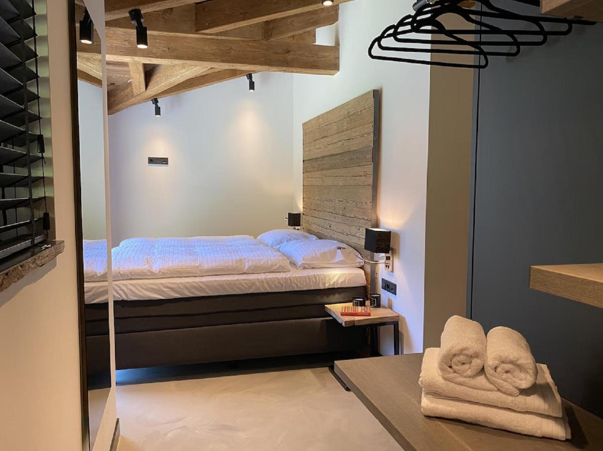Exquisite Contemporary Chalet Recently Completed * Salzburg