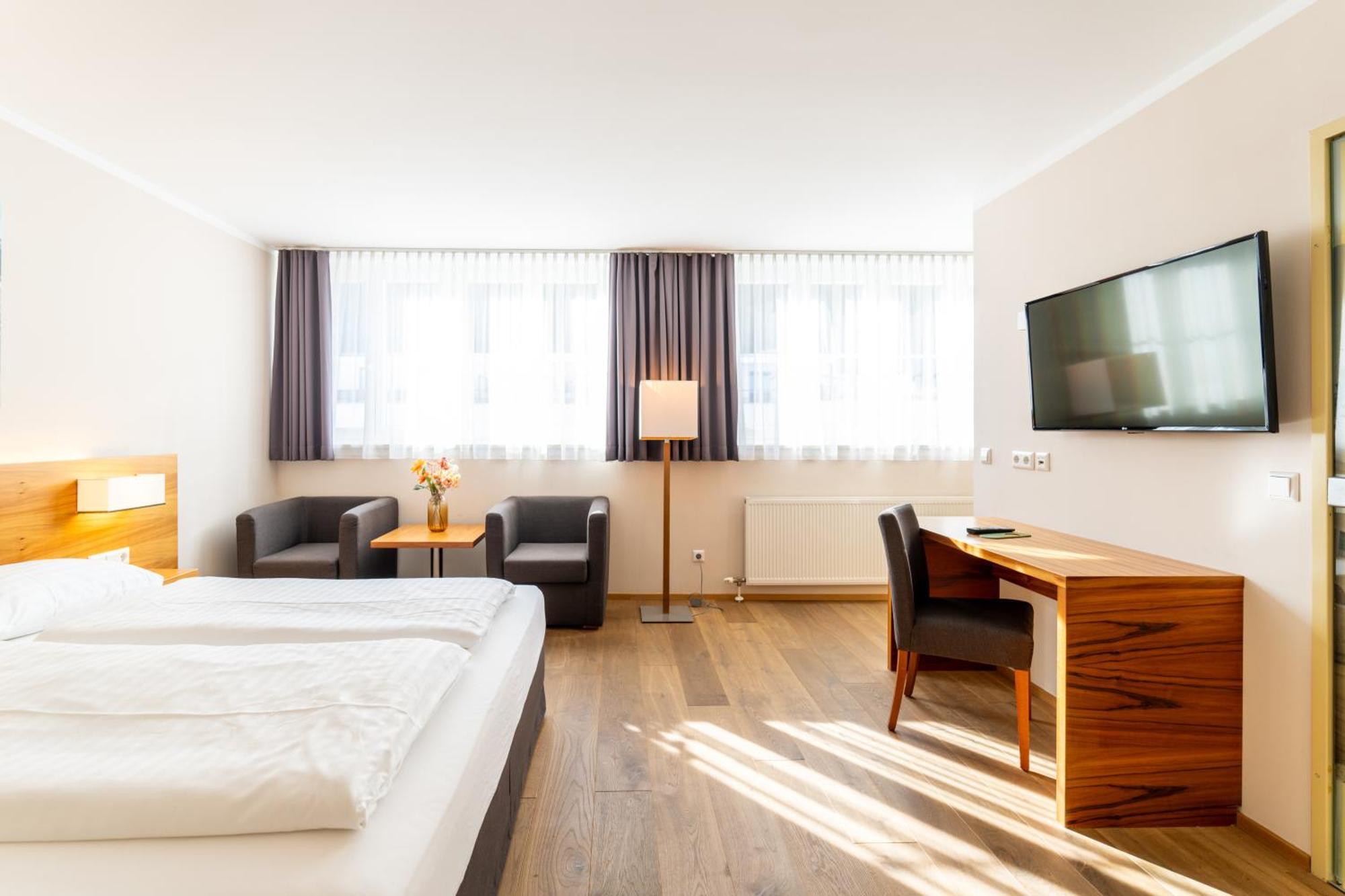 Hotel Jedermann Boutiquehotel Mit Stadtgarten