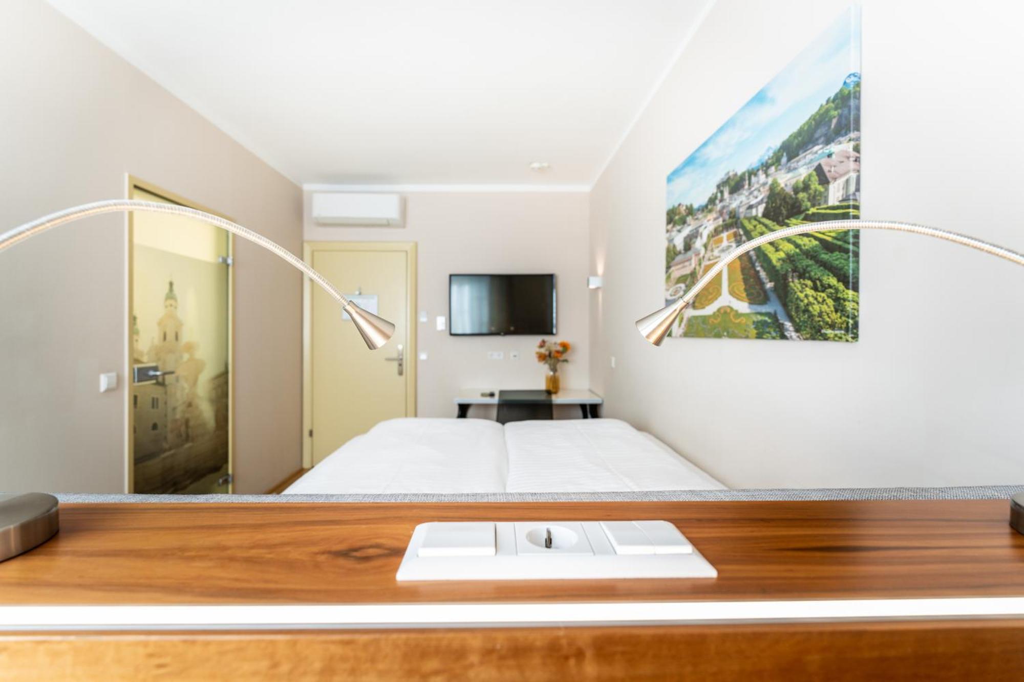 Jedermann Boutiquehotel Mit Stadtgarten Salzburgo