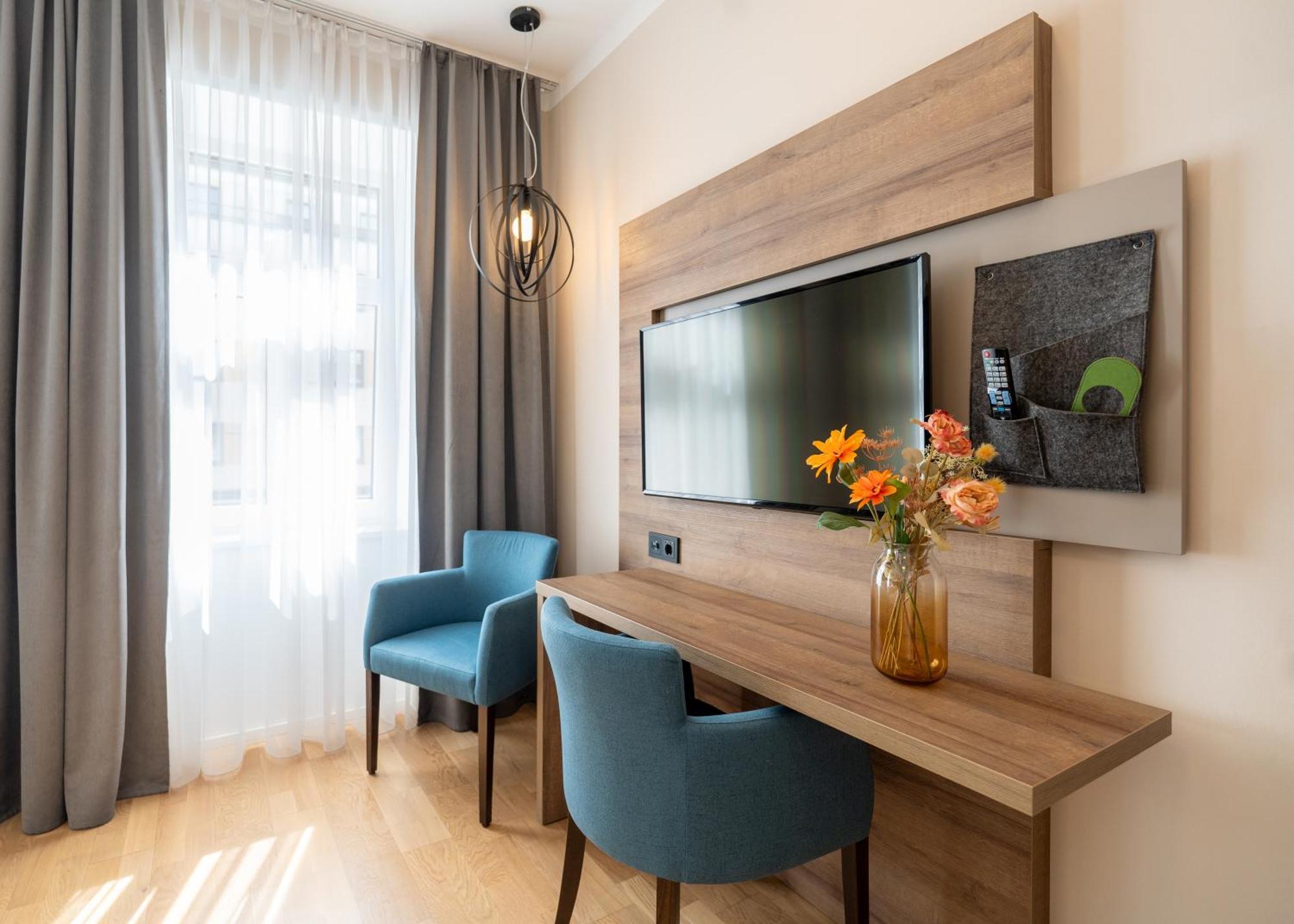 Hotel Jedermann Boutiquehotel Mit Stadtgarten 3*