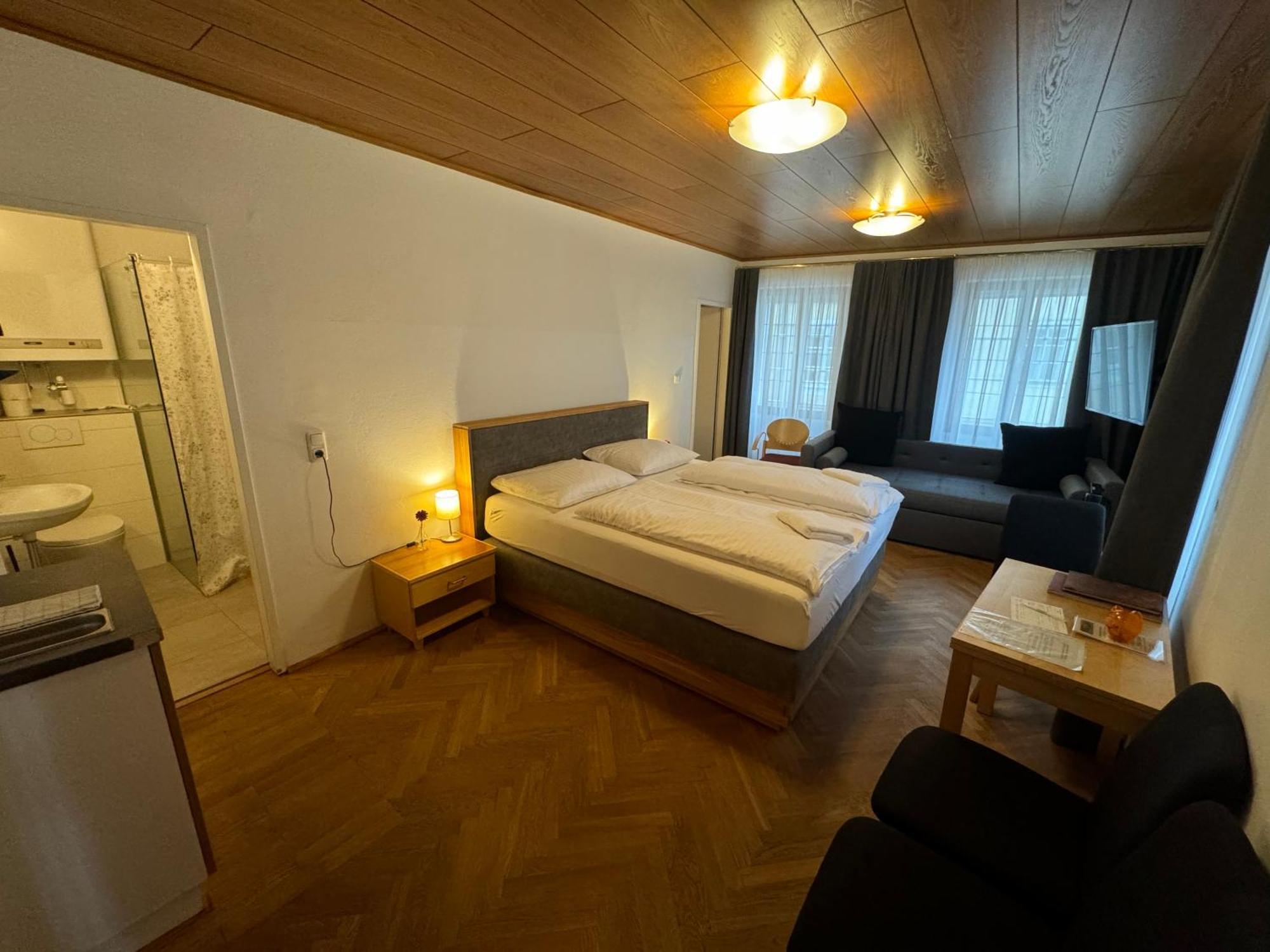 Mozart - House Homestay *
