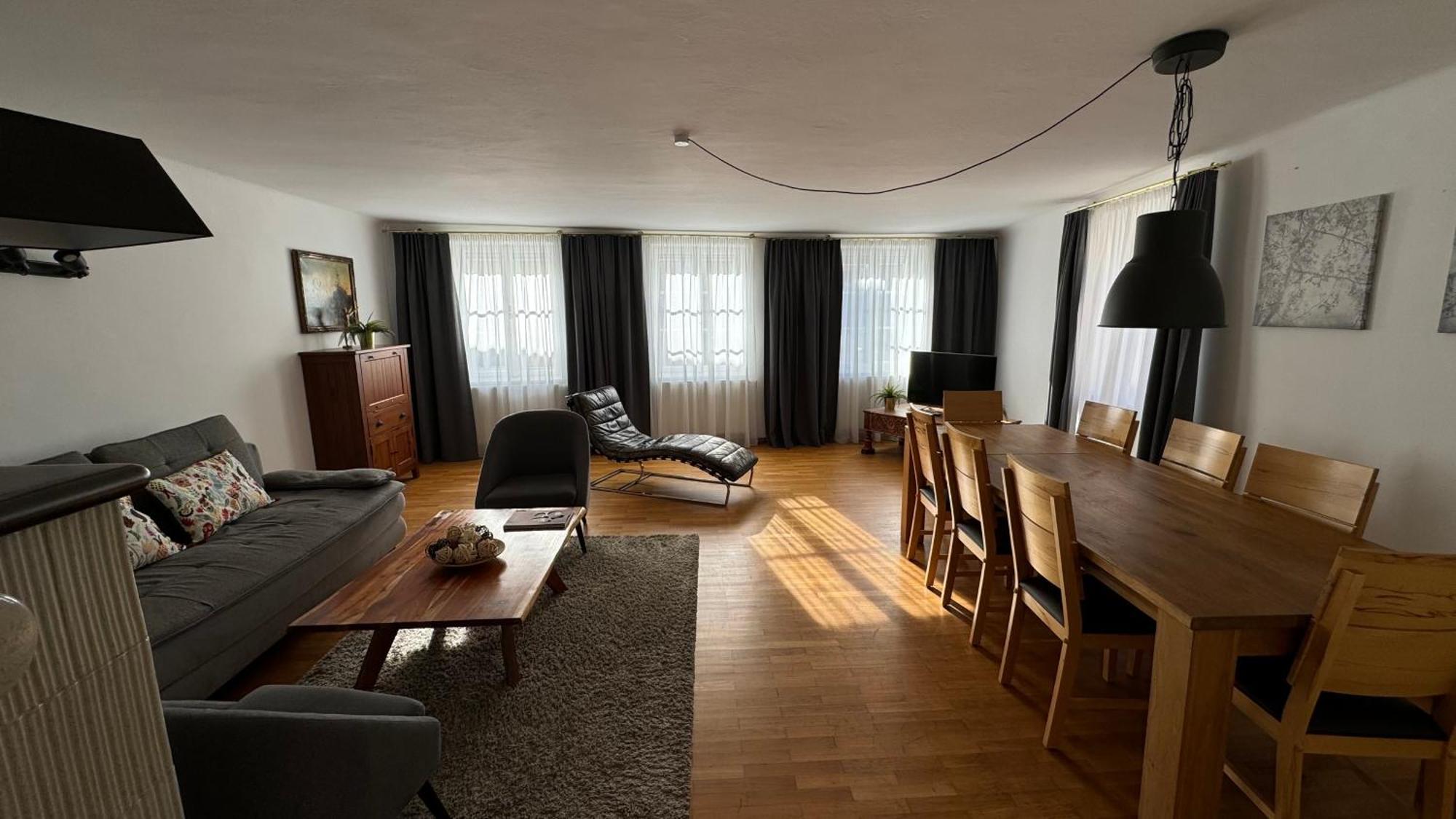 Mozart - House Homestay *