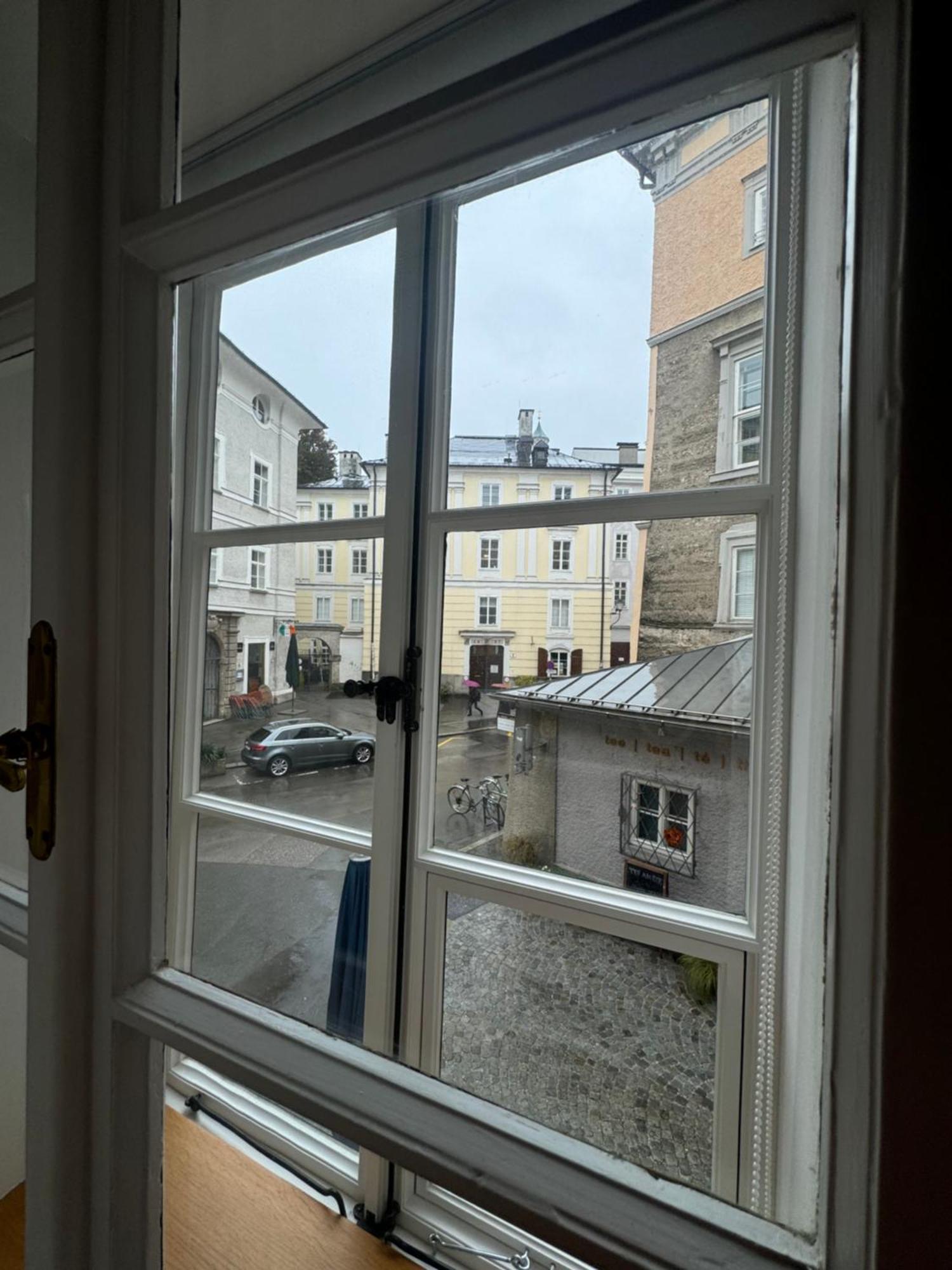 Mozart - House Homestay Salzburg