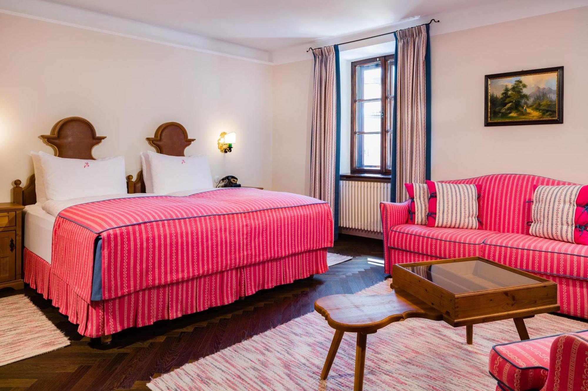 Goldener Hirsch, A Luxury Collection Hotel, Hotel