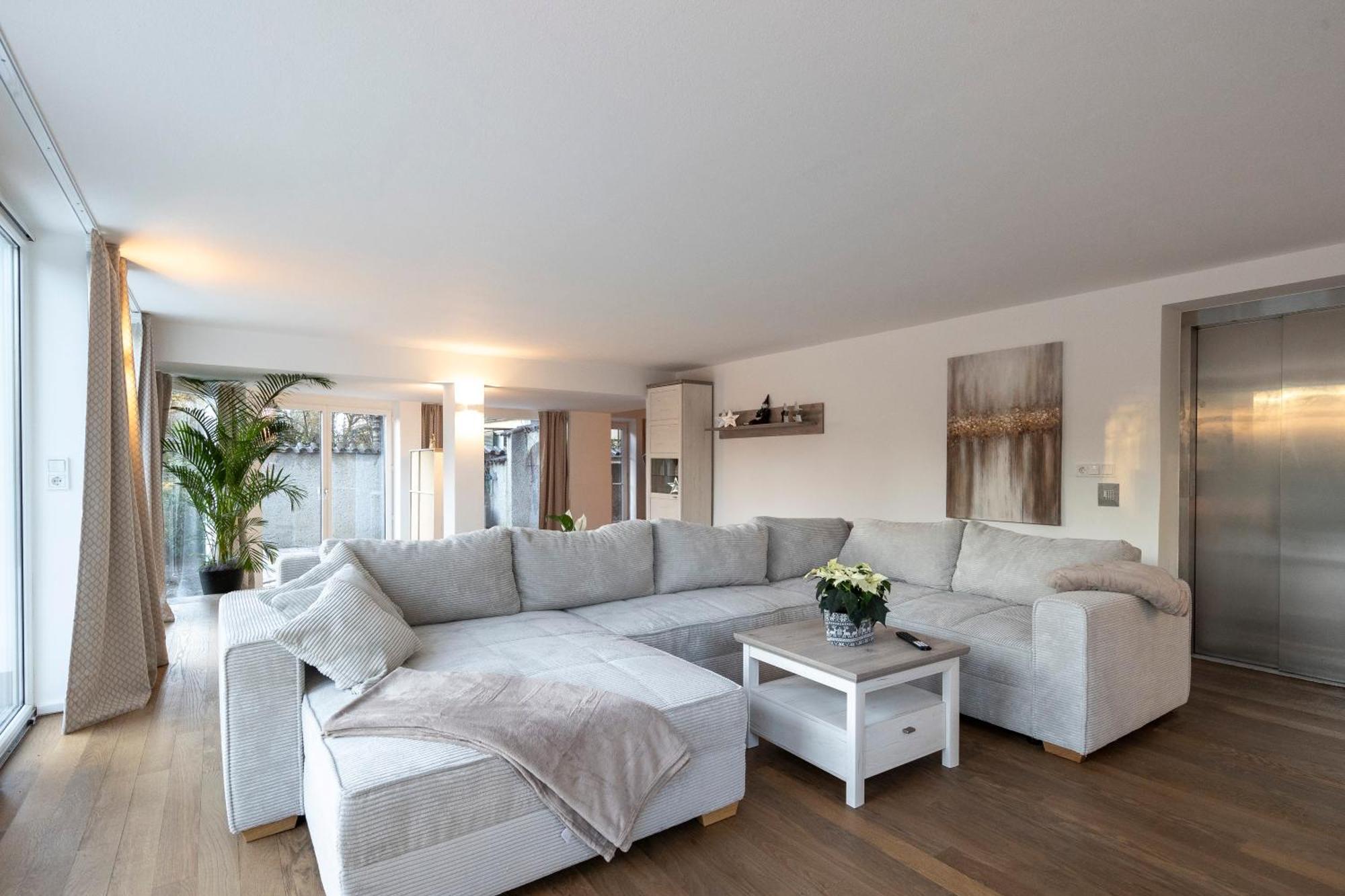 Rainberg Apartment *