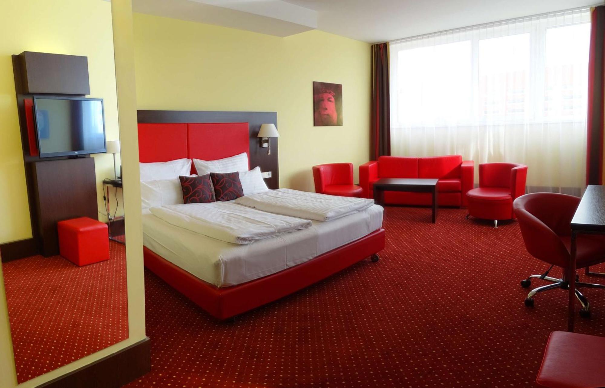 Western Amedia Art Hotel