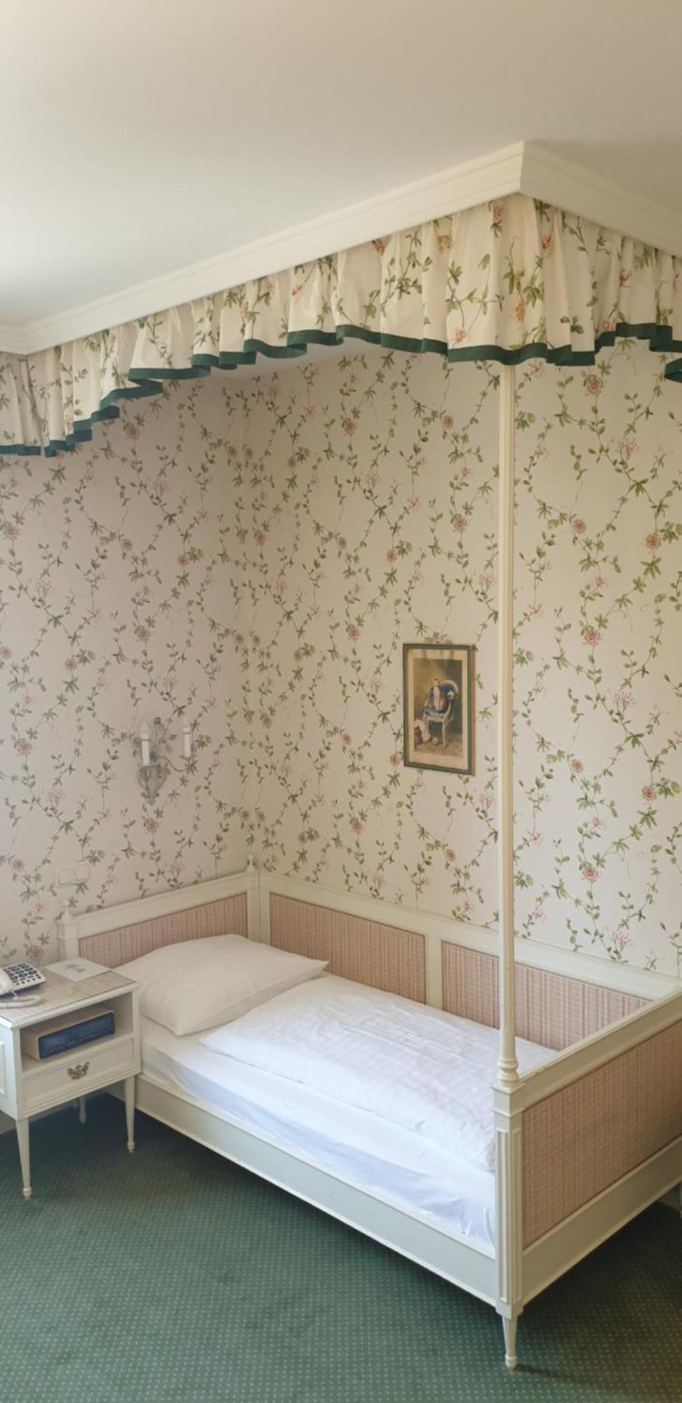 Hohenstauffen Hotel 3*