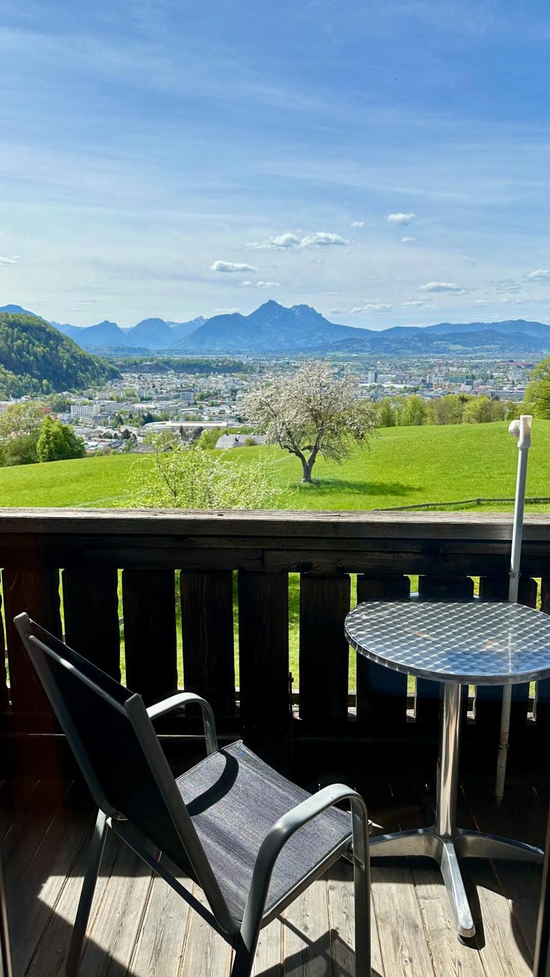 Hotel Schoene Aussicht 3*