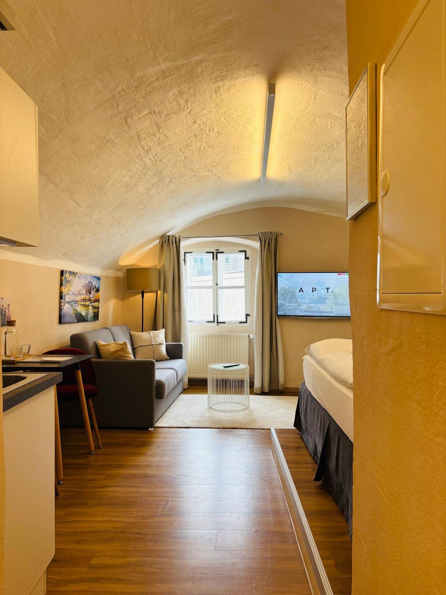 Apt. Stone-lodge *