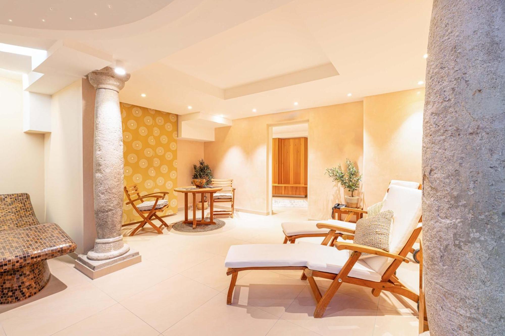 Hotel Romantik Gersberg Alm Ueber Mit Outdoorpool Salzburg