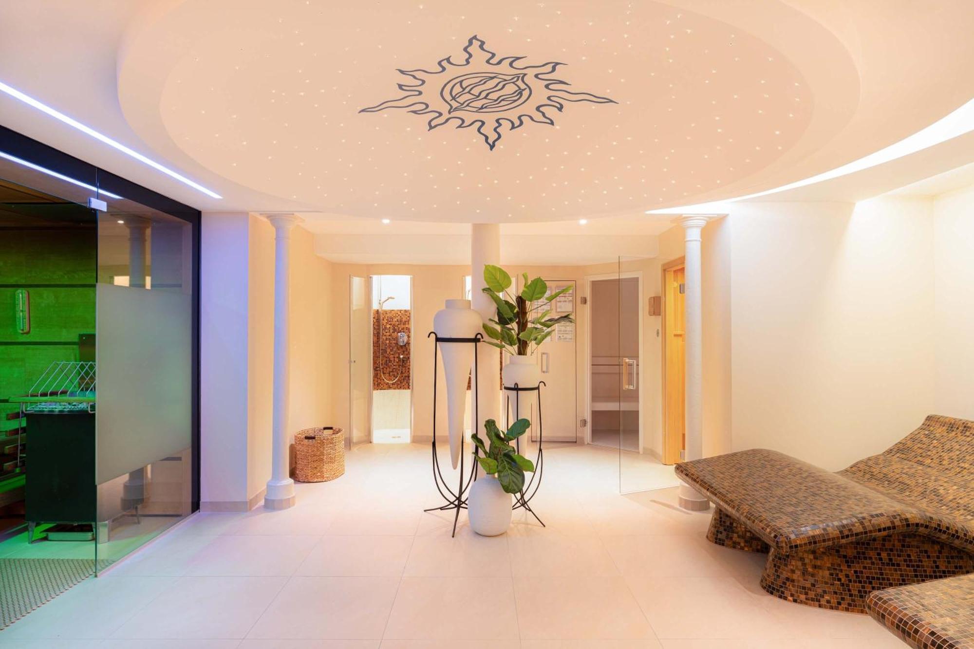 Hotel Romantik Gersberg Alm Ueber Mit Outdoorpool