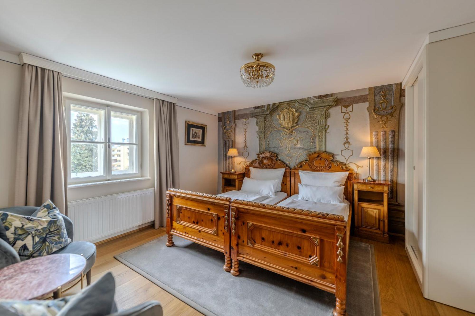 Altstadthotel Amadeus Hotel 4*