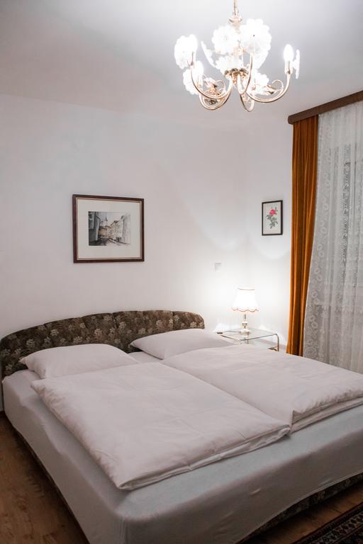 Guest house Am Eschenbach 2*