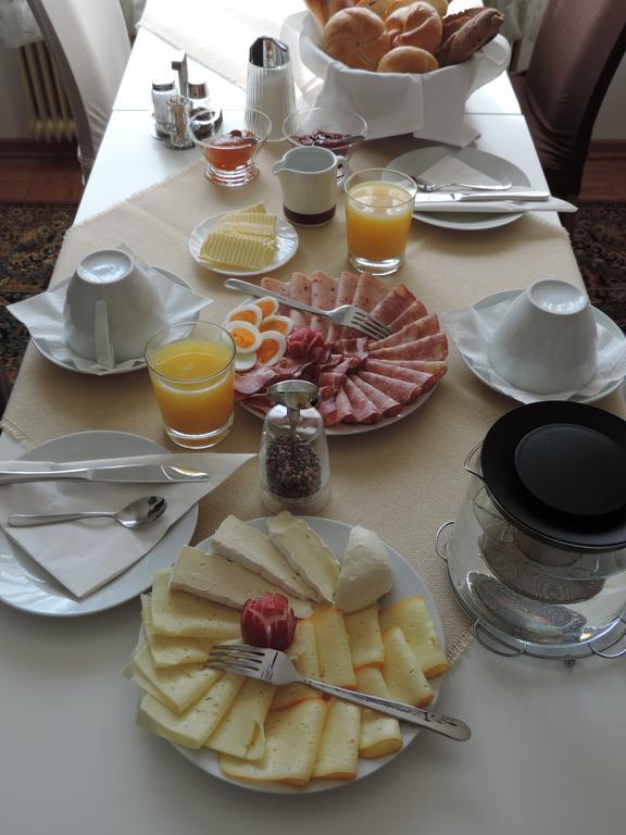 Guest house Am Eschenbach 2*