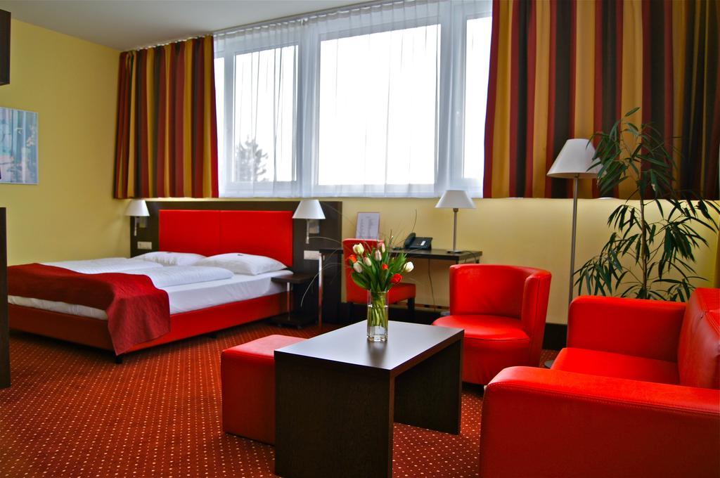 Hotel Western Amedia Art