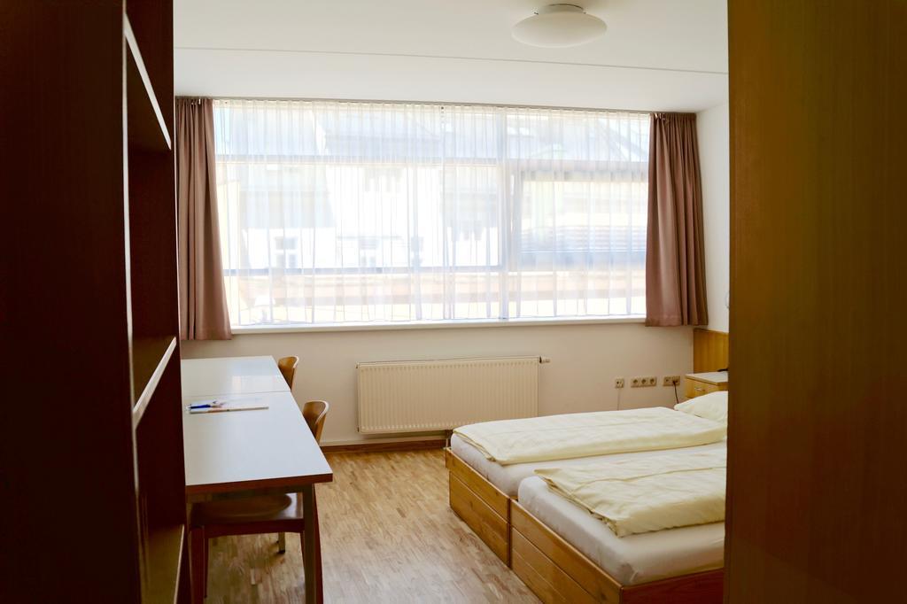 Hotel Allyouneed 3*