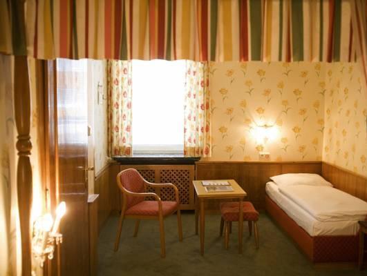 Hohenstauffen Hotel 3*