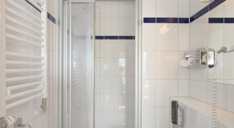 A&O Salzburg Hauptbahnhof Albergue *