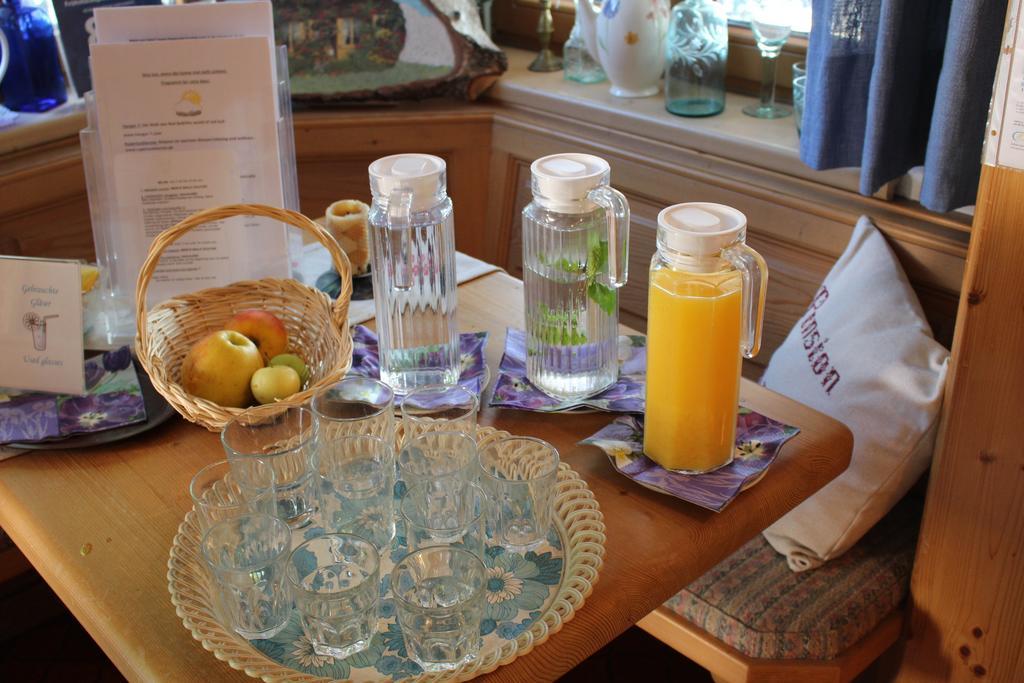 Guest house Fruehstueckspension Helmhof 2*