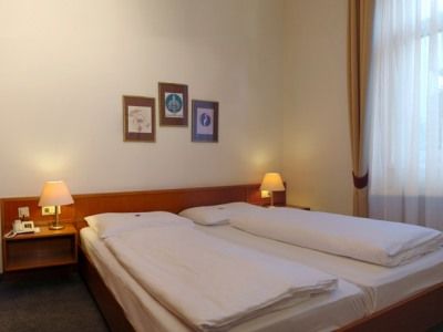 Theater Hotel 4*