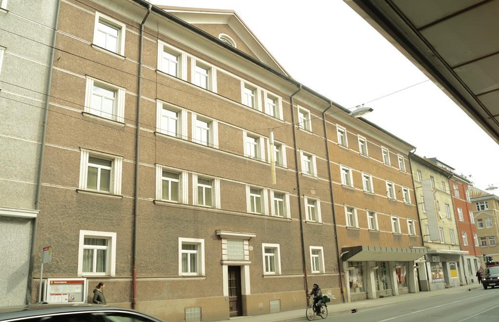 Wirrer Apartment *
