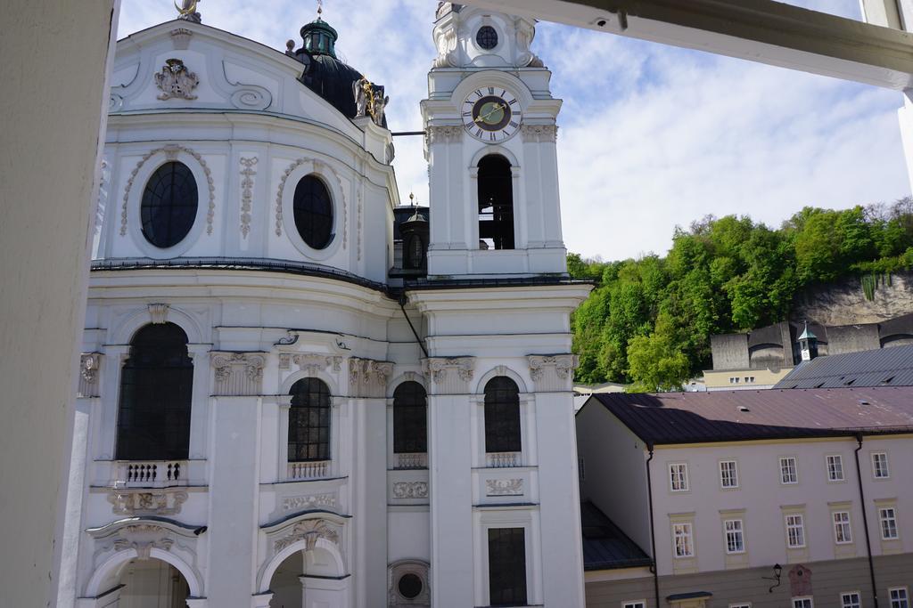 At Mozart-geburtshaus * Salzburg