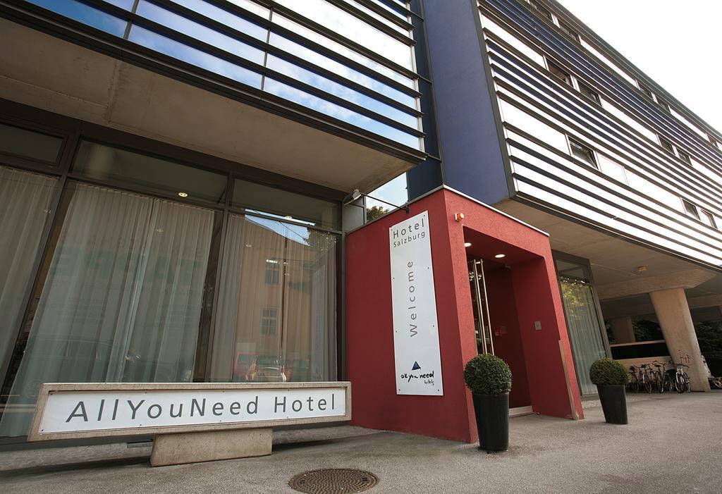Allyouneed Hotel 3*