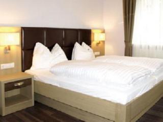 Guter Hirte Hotel 3*