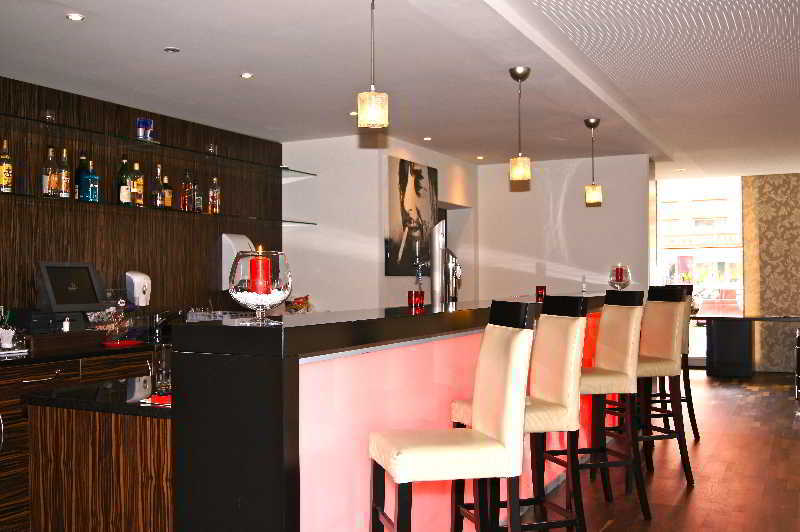 Western Amedia Art Hotel 4*