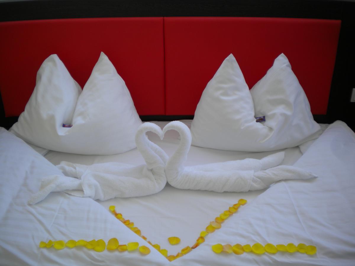 Western Amedia Art Hotel