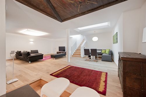 Wolf Dietrich Apartment