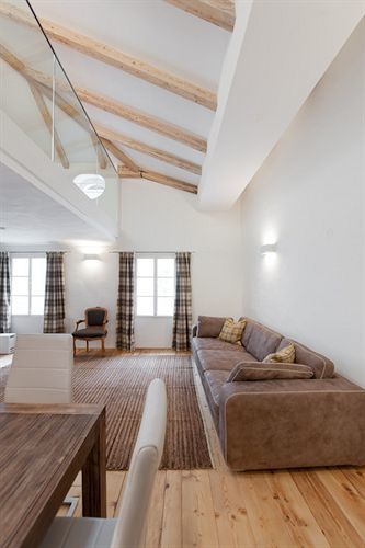 Wolf Dietrich Apartment *