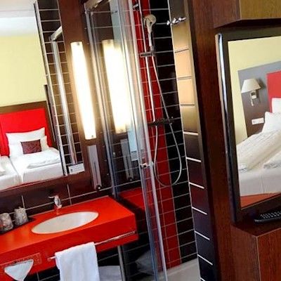 Western Amedia Art Hotel