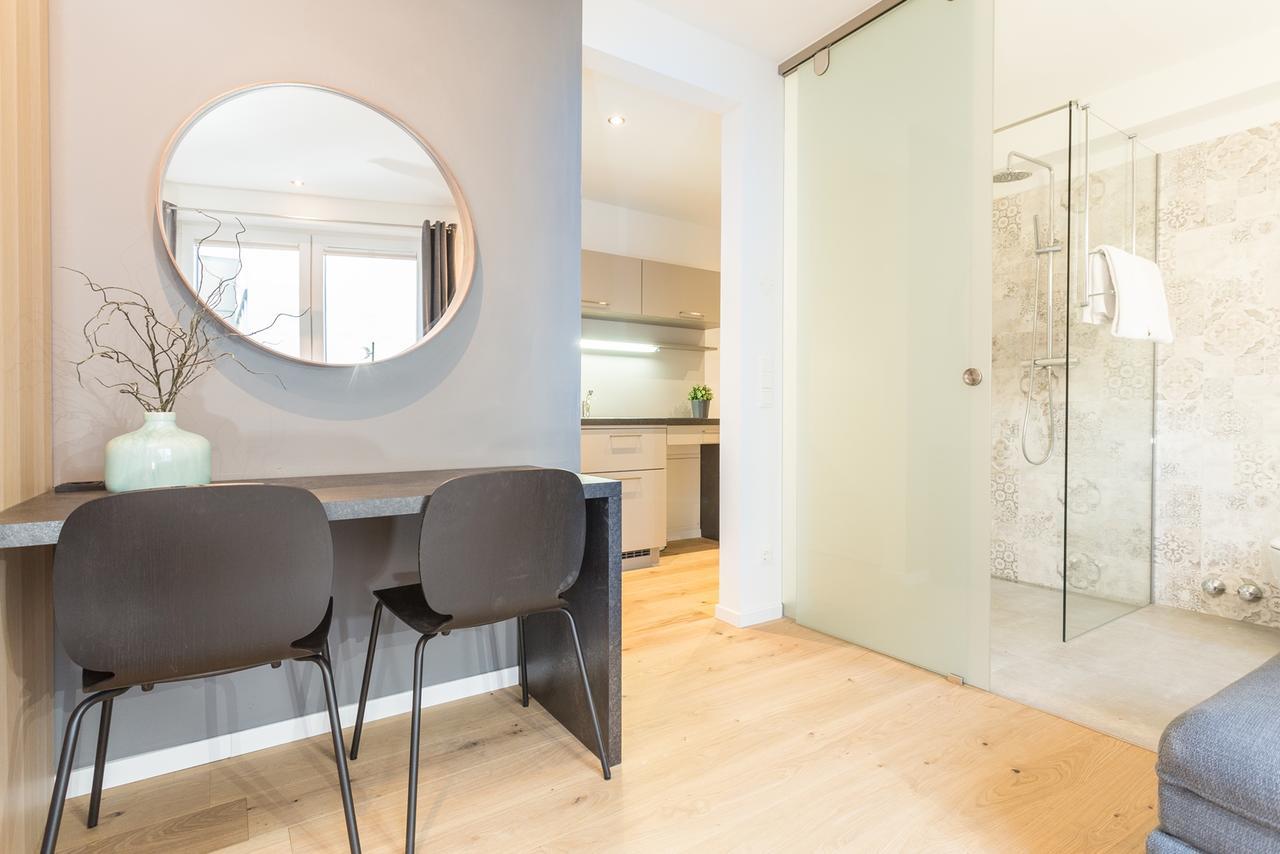 Apartment 5 *