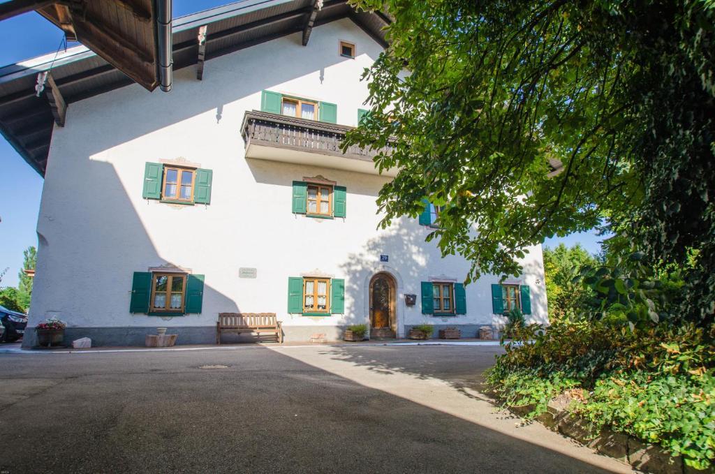 Fruehstueckspension Helmhof Salzburg