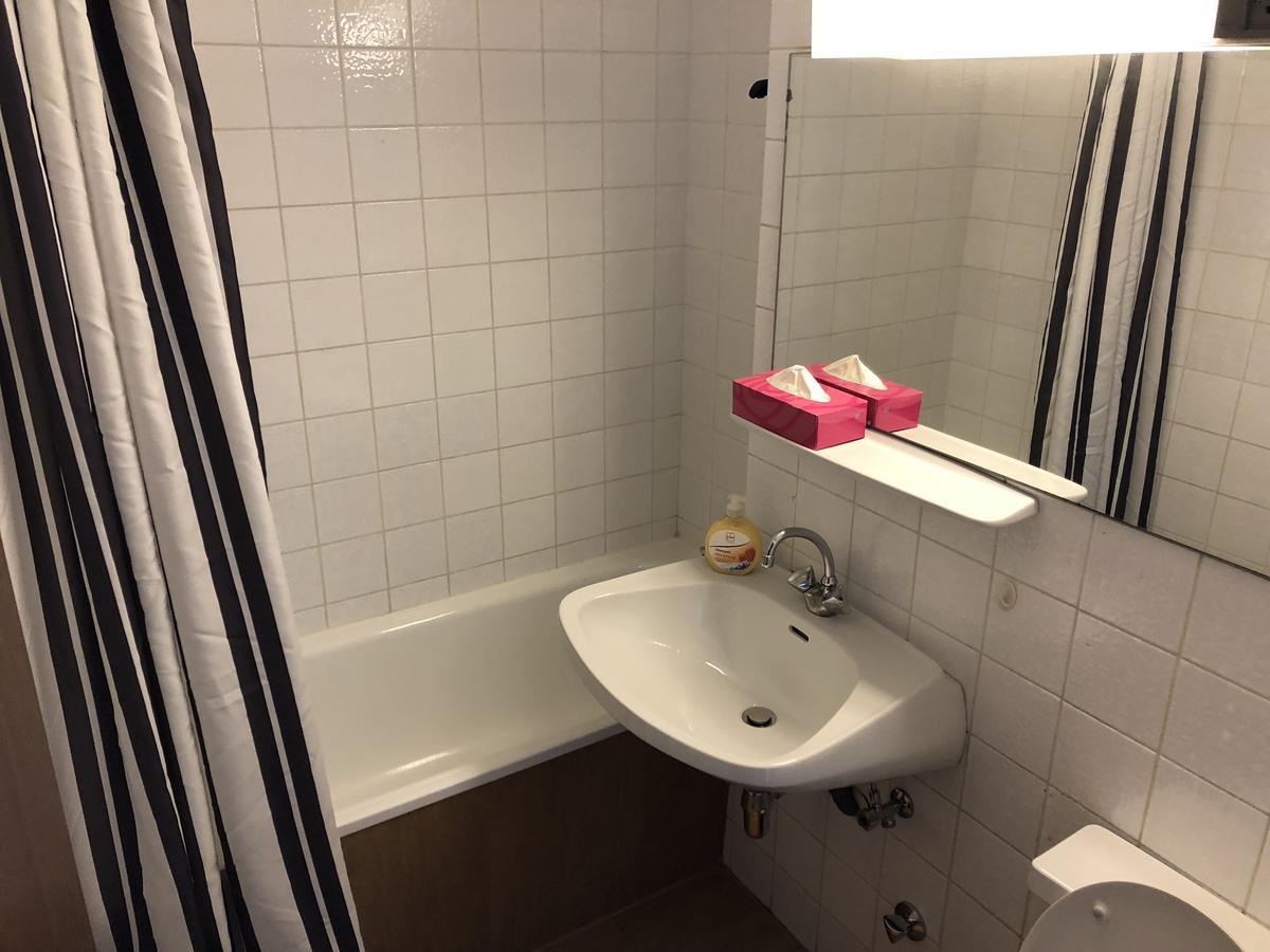 Apartment Business *