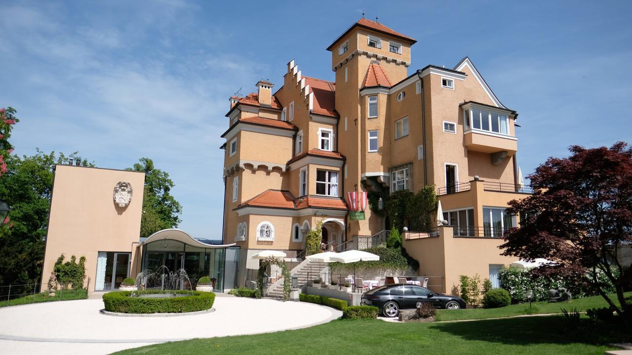 Schloss Mönchstein 5*