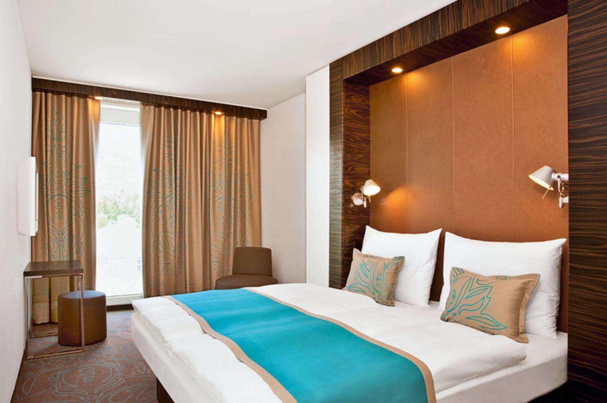 One Salzburg-mirabell 3*